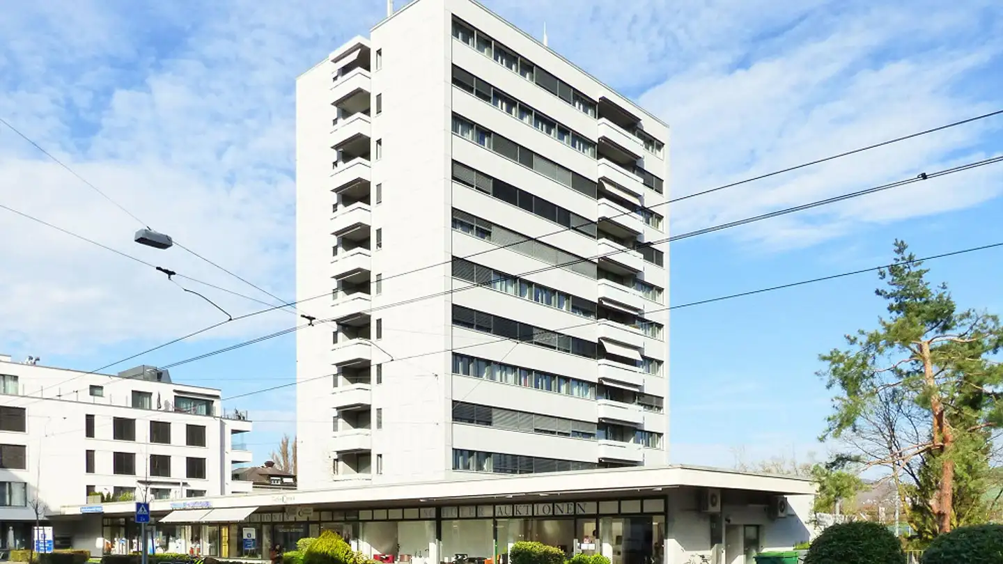 Tiefgaragenstellplatz mieten - Seestrasse, 8704 Herrliberg