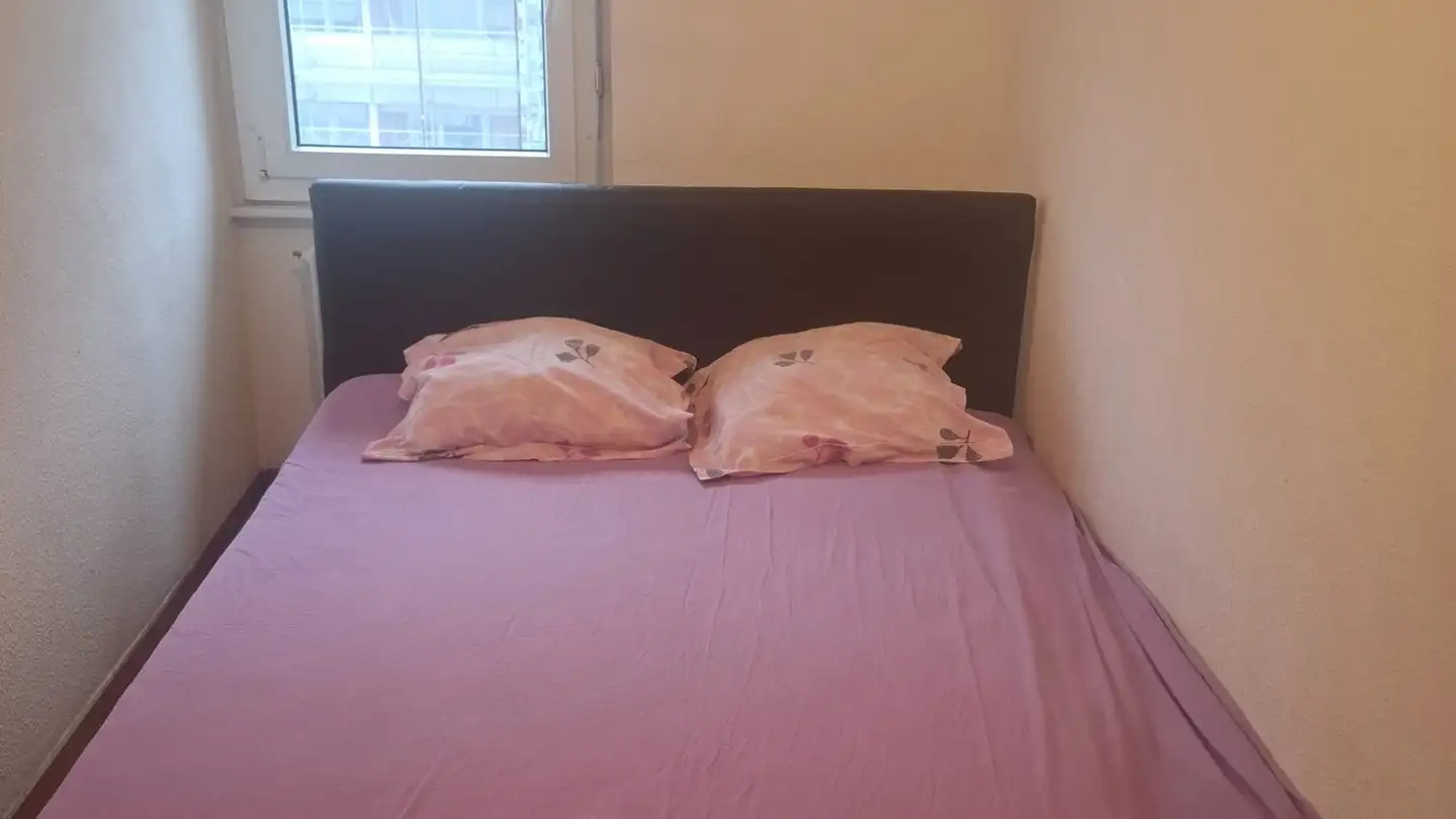 Single room for rent - 1227 Les Acacias