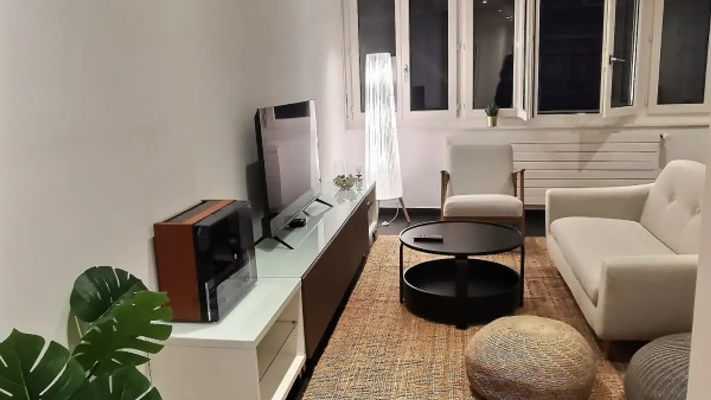 Apartment for rent - Rue Pichard 12, 1003 Lausanne - Photo 2