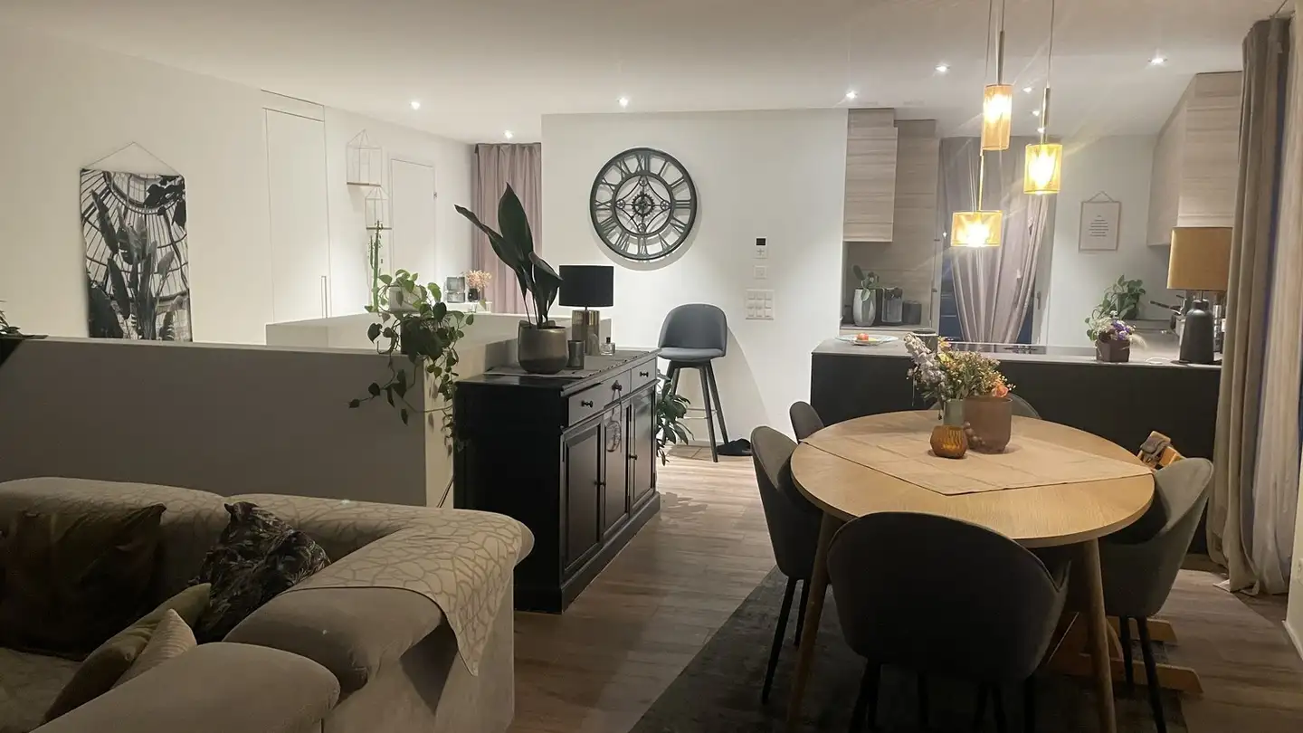 Wohnung mieten - Dorfstrasse 30, 6332 Hagendorn