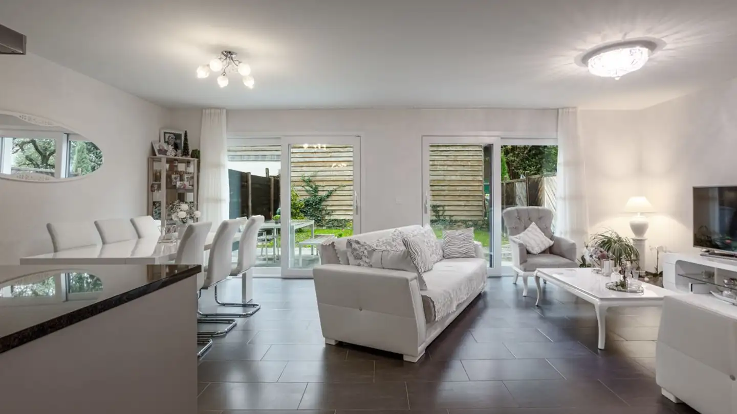 Row house for sale - 1430 Orges