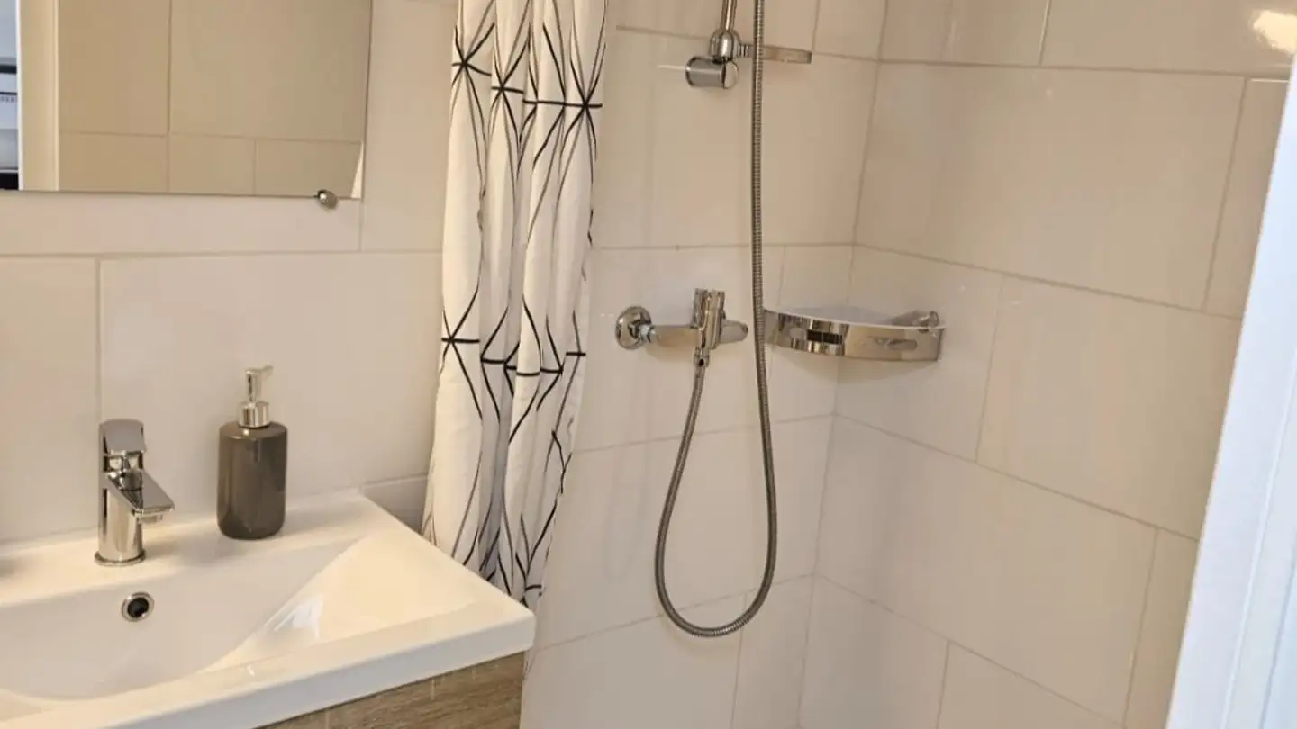 Appartamento in affitto - 1263 Crassier - Photo 3