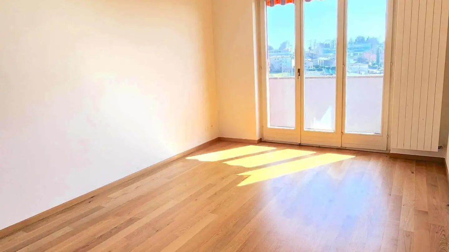 Wohnung mieten - Via Carlo Cattaneo 4, 6850 Mendrisio