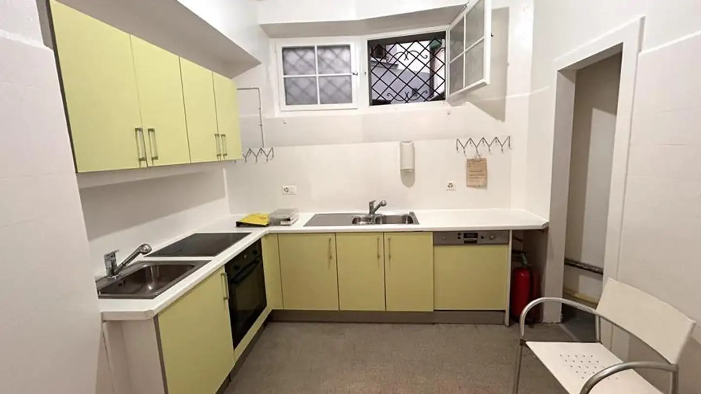 Mixed-use building for rent - Rue Du Pont 22, 1820 Montreux