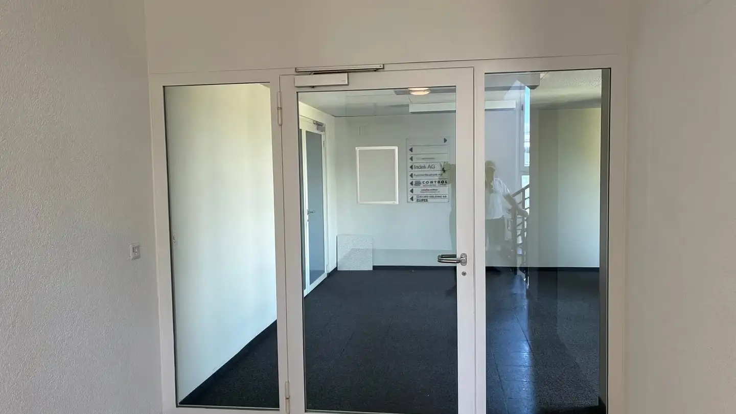 Gewerbe mieten - Zentralstrasse 52, 5610 Wohlen AG - Foto 2