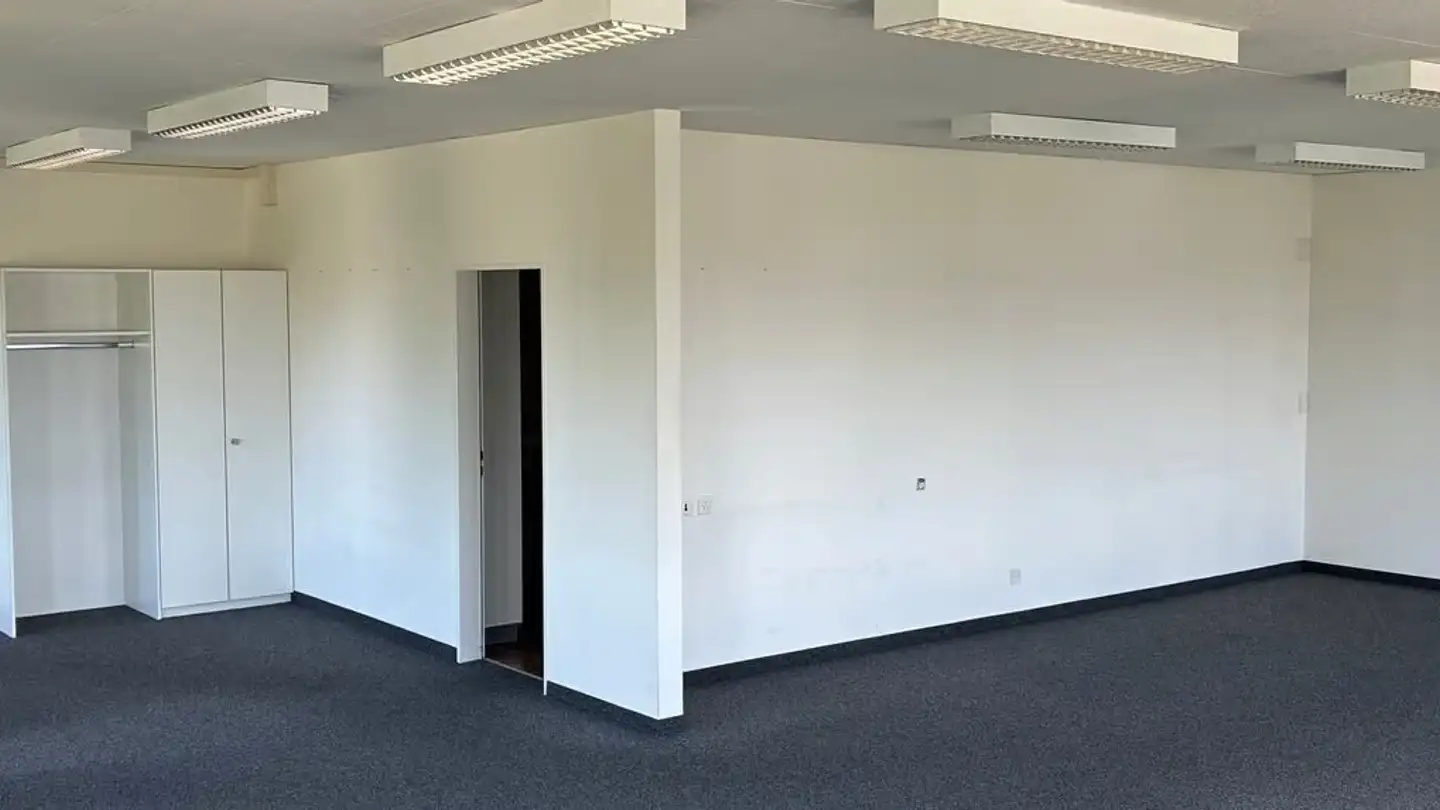 Gewerbe mieten - Zentralstrasse 52, 5610 Wohlen AG - Foto 4