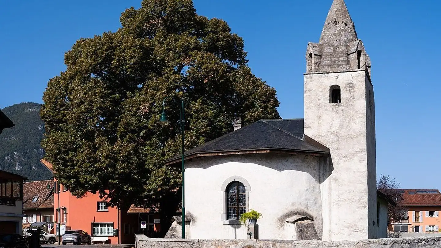 Constructible plot for sale - 1846 Chessel