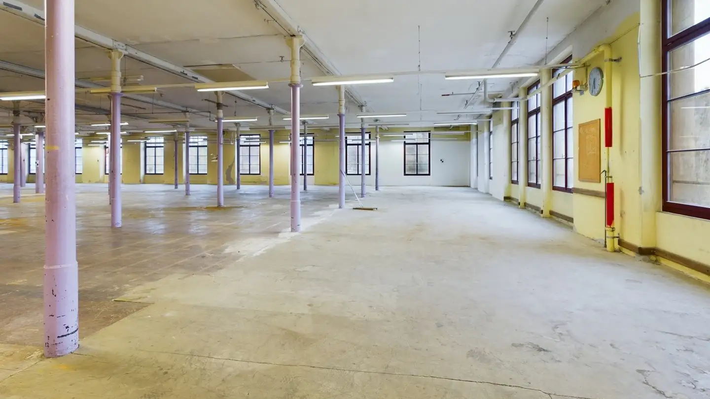 Shop for rent - Usterstrasse 202, 8620 Wetzikon ZH