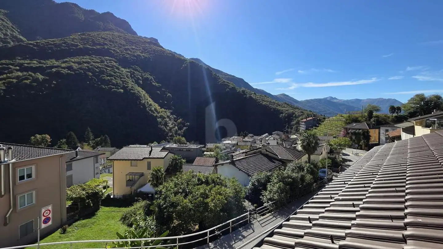 Apartment for rent - 6582 Pianezzo