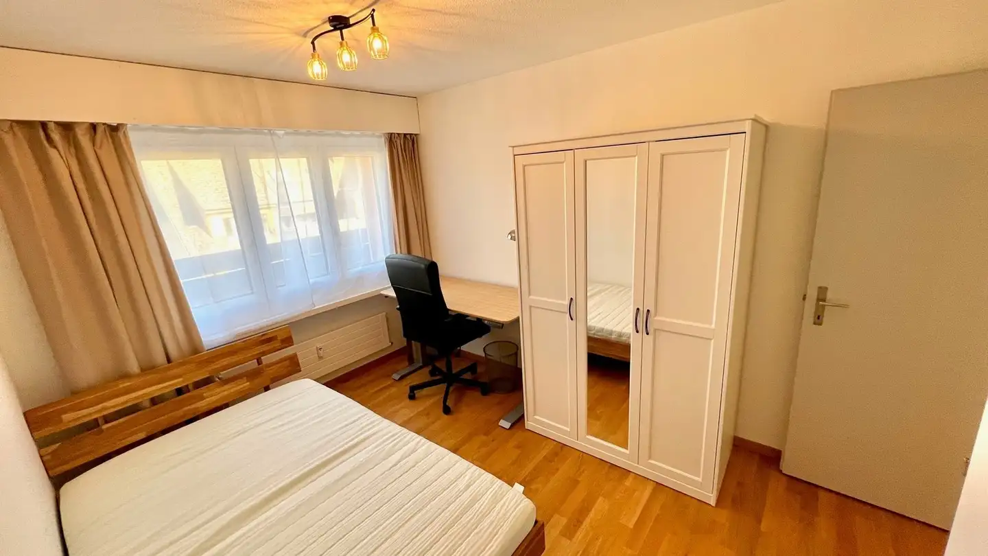 Chambre à louer - Schwandenholzstrasse 232, 8046 Zürich
