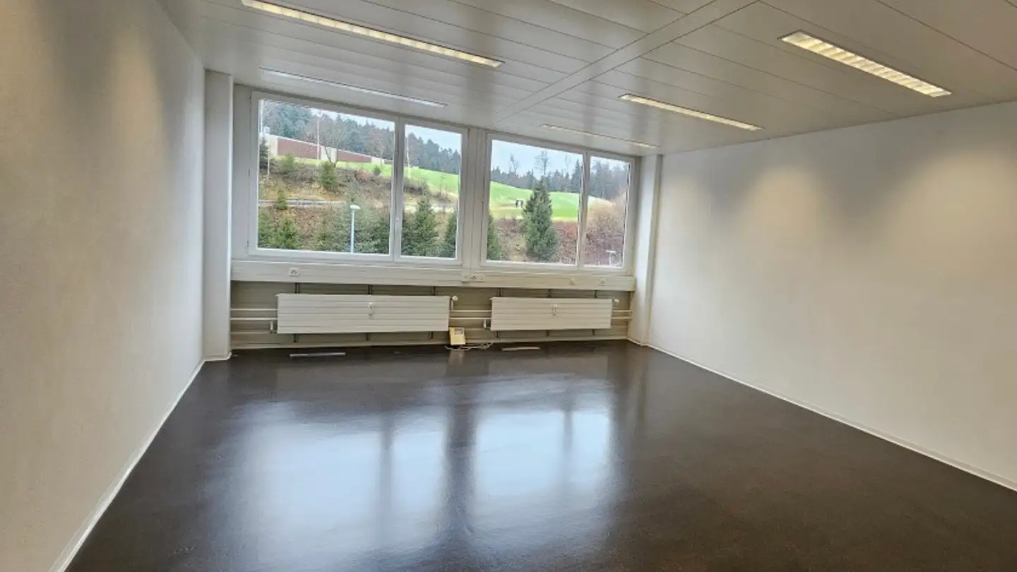 Bürofläche mieten - Tunnelstrasse 5, 8732 Neuhaus SG