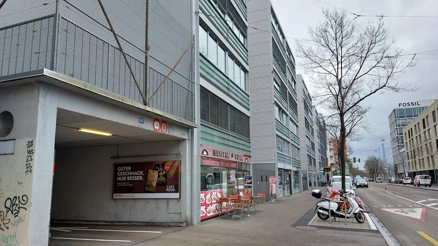 Place de parking souterraine à louer - Riehenring 167, 4058 Basel