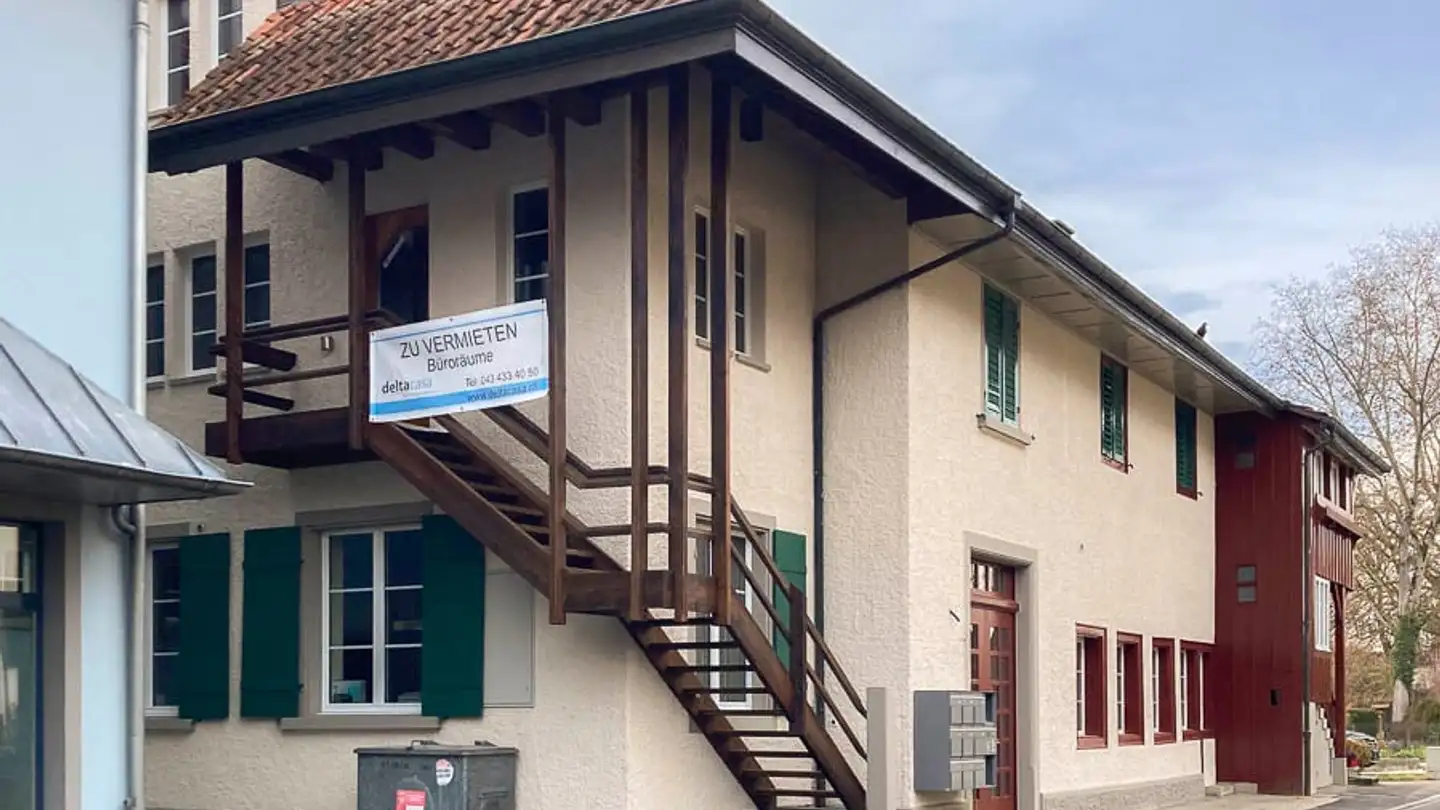 Attique à louer - Alte Steinerstrasse 8, 8451 Kleinandelfingen