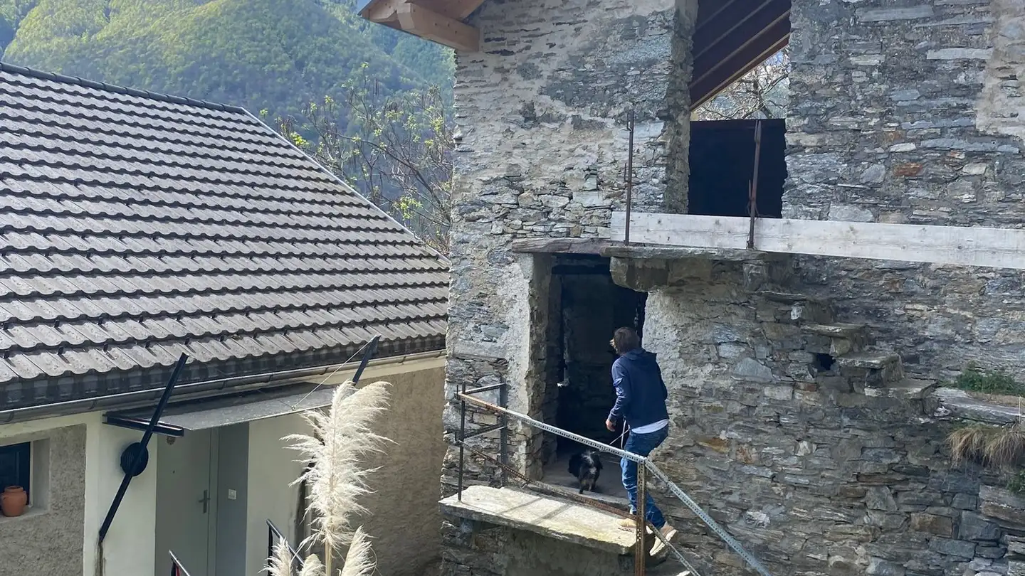 Einfamilienhaus kaufen - Via Camedo, 6659 Camedo