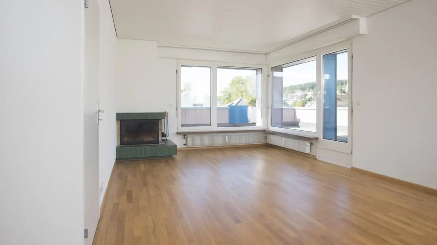 Dachgeschosswohnung mieten - Ettingerstrasse 47, 4153 Reinach BL