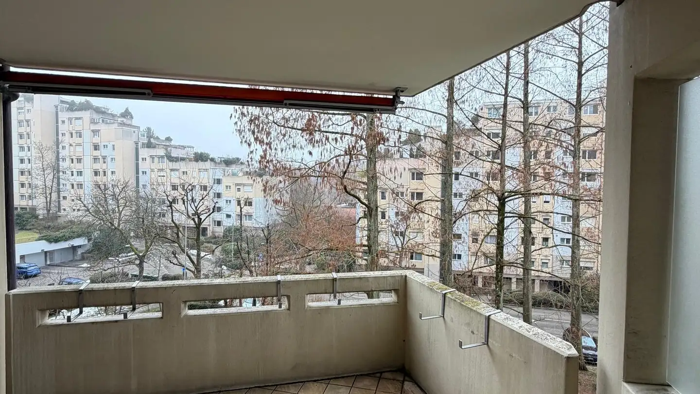 Wohnung mieten - Im Sträler 21, 8047 Zürich