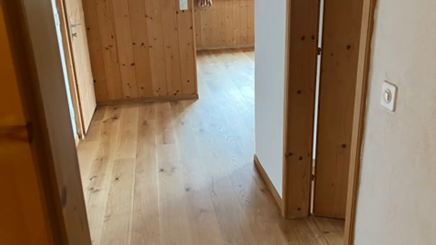 Wohnung mieten - Via Carmanera 6, 7166 Trun - Foto 4