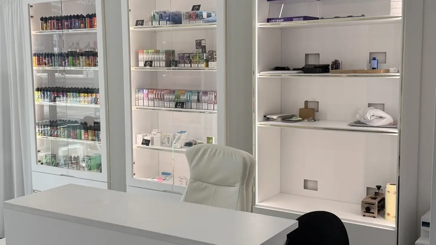 Commerciale in vendita - Via Giuseppe Motta 3, 6830 Chiasso - Photo 4