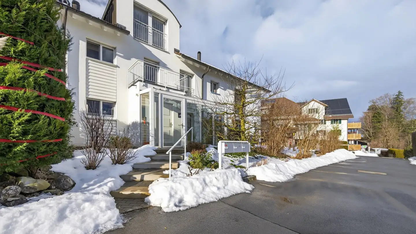 Row house for sale - 8825 Hütten