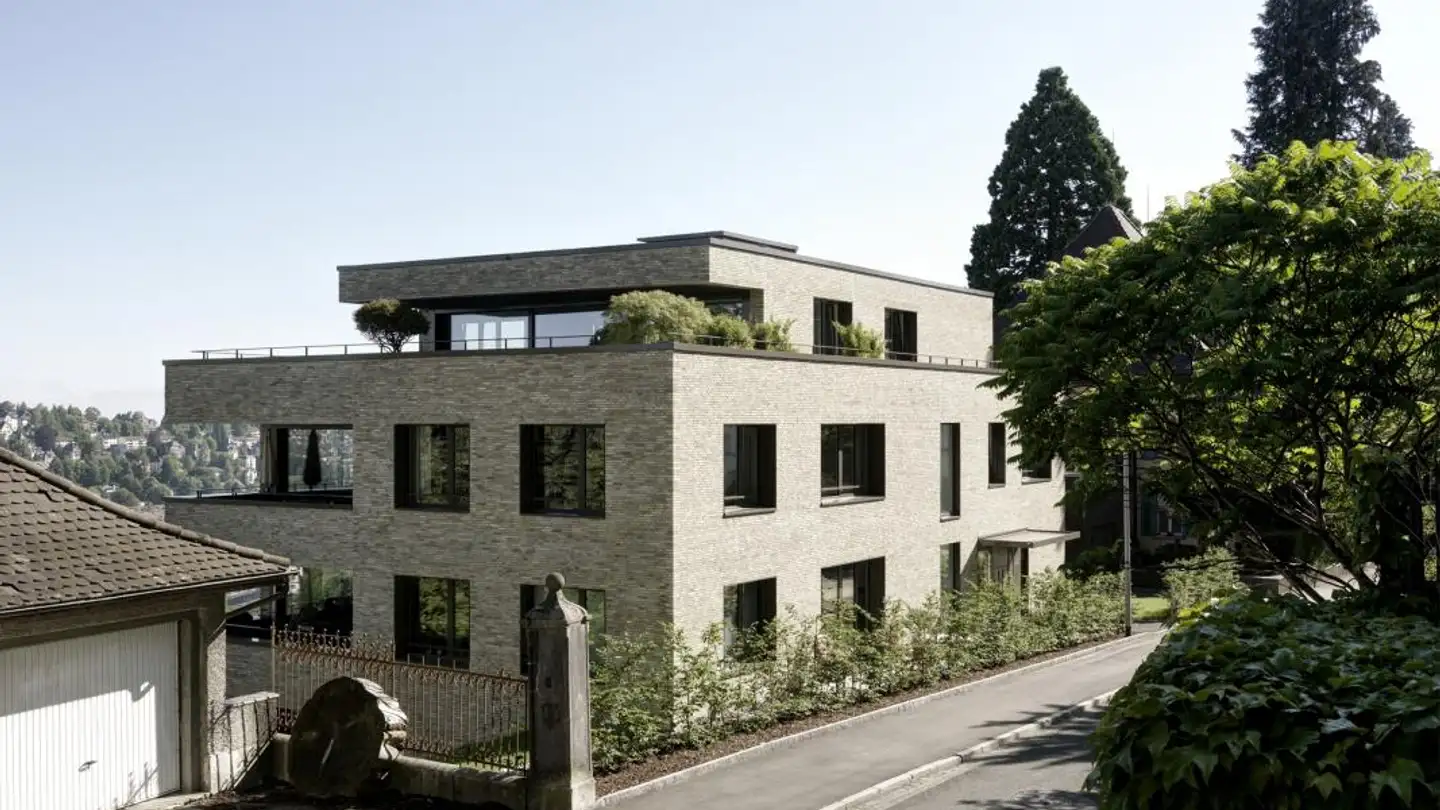 Parcheggio interno per moto in affitto - Hochwachtstrasse 12, 9000 St. Gallen