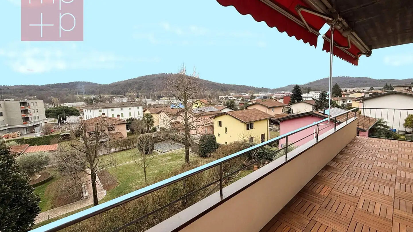 Appartamento in vendita - Via Giulia, 6855 Stabio