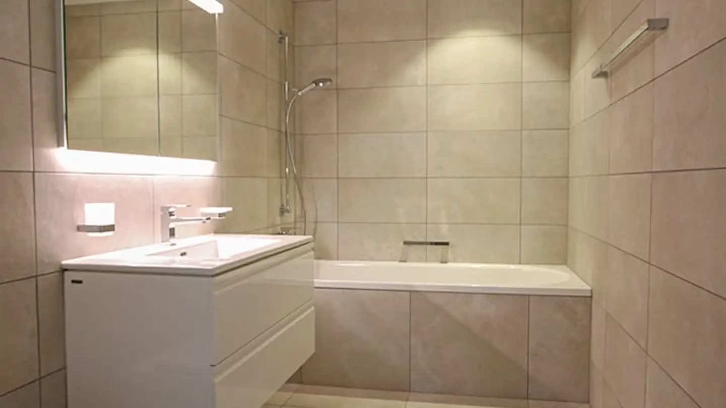 Penthouse for rent - Gesigenweg 3, 3700 Spiez - Photo 3