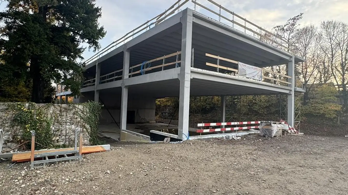 Mixed-use building for rent - Route De La Neuveville 1b, 2525 Le Landeron - Photo 2