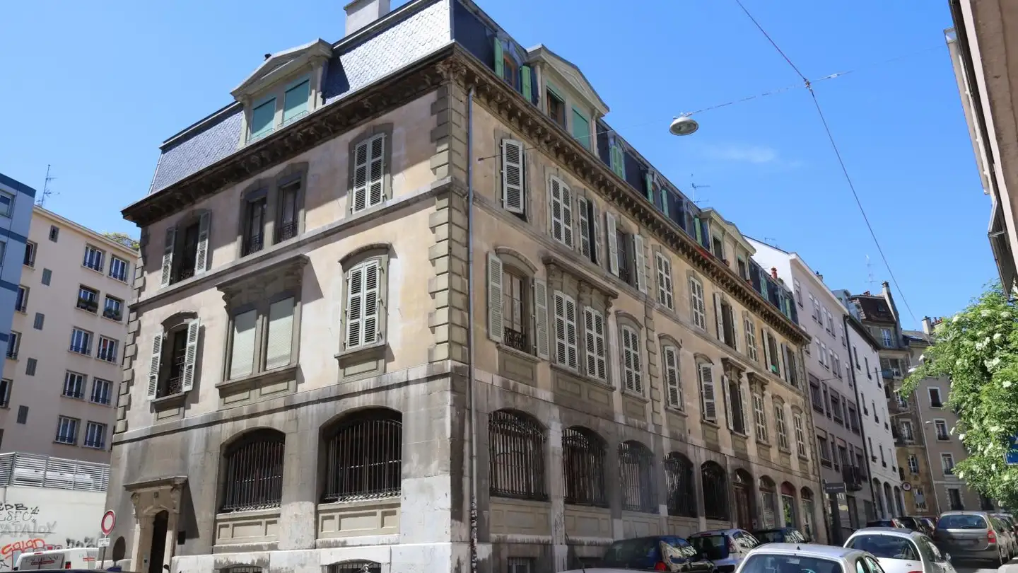 Place de parking extérieure à louer - Rue Jean- Gutenberg 3, 1201 Genève