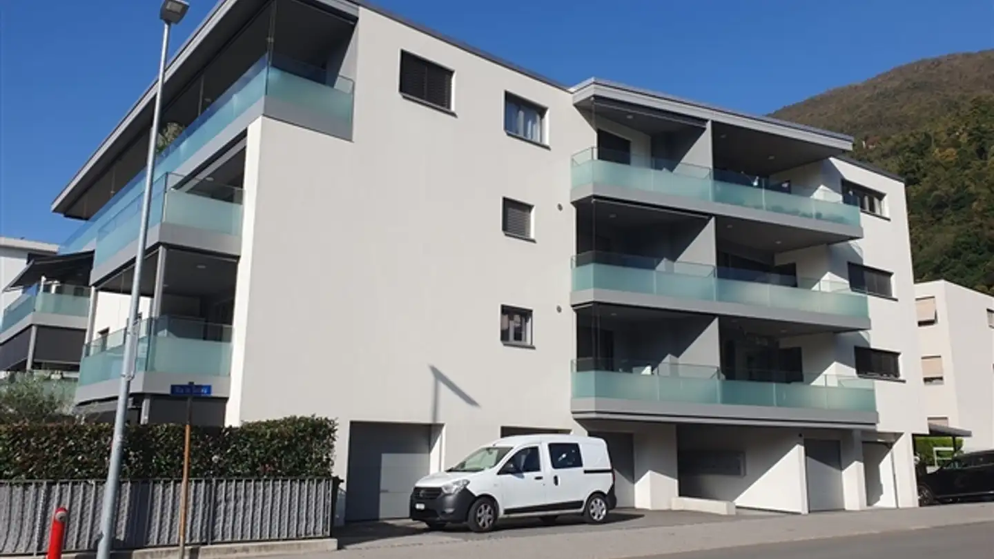 Outdoor parking space for rent - Via In Selva 17, 6600 Locarno - Photo 3