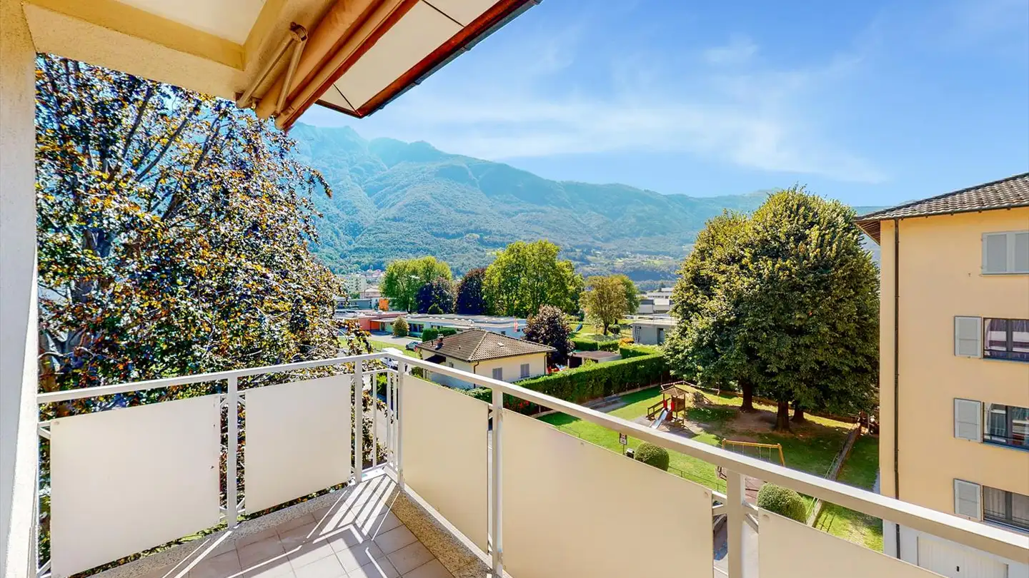 Apartment for rent - Via Rovedaro 3, 6512 Giubiasco