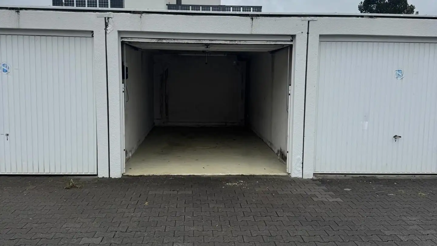 Garage individuel à louer - Bülachstrasse 92, 8154 Oberglatt ZH