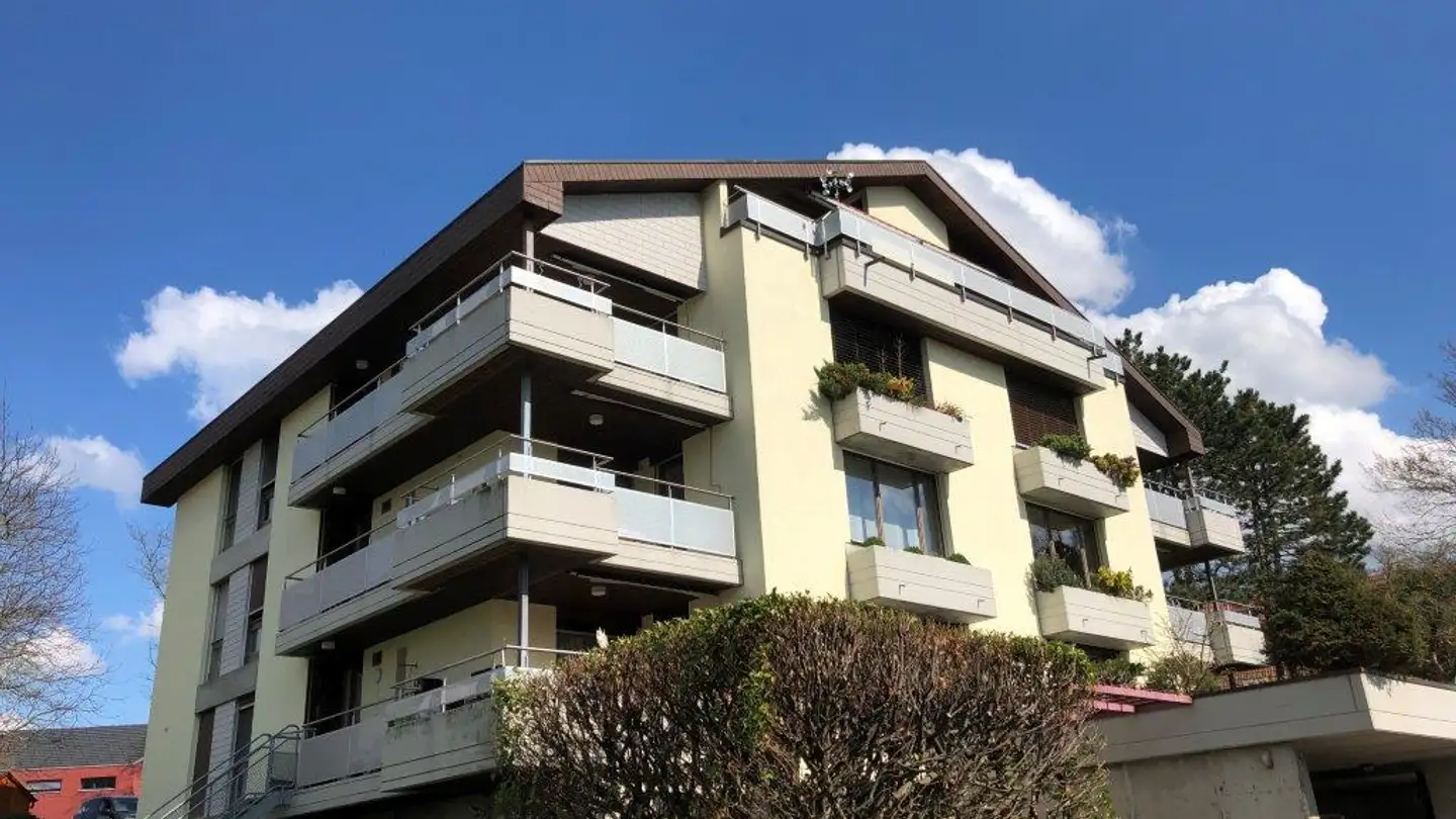 Outdoor motorbike parking space for rent - Lindenmätteli 14, 3210 Kerzers