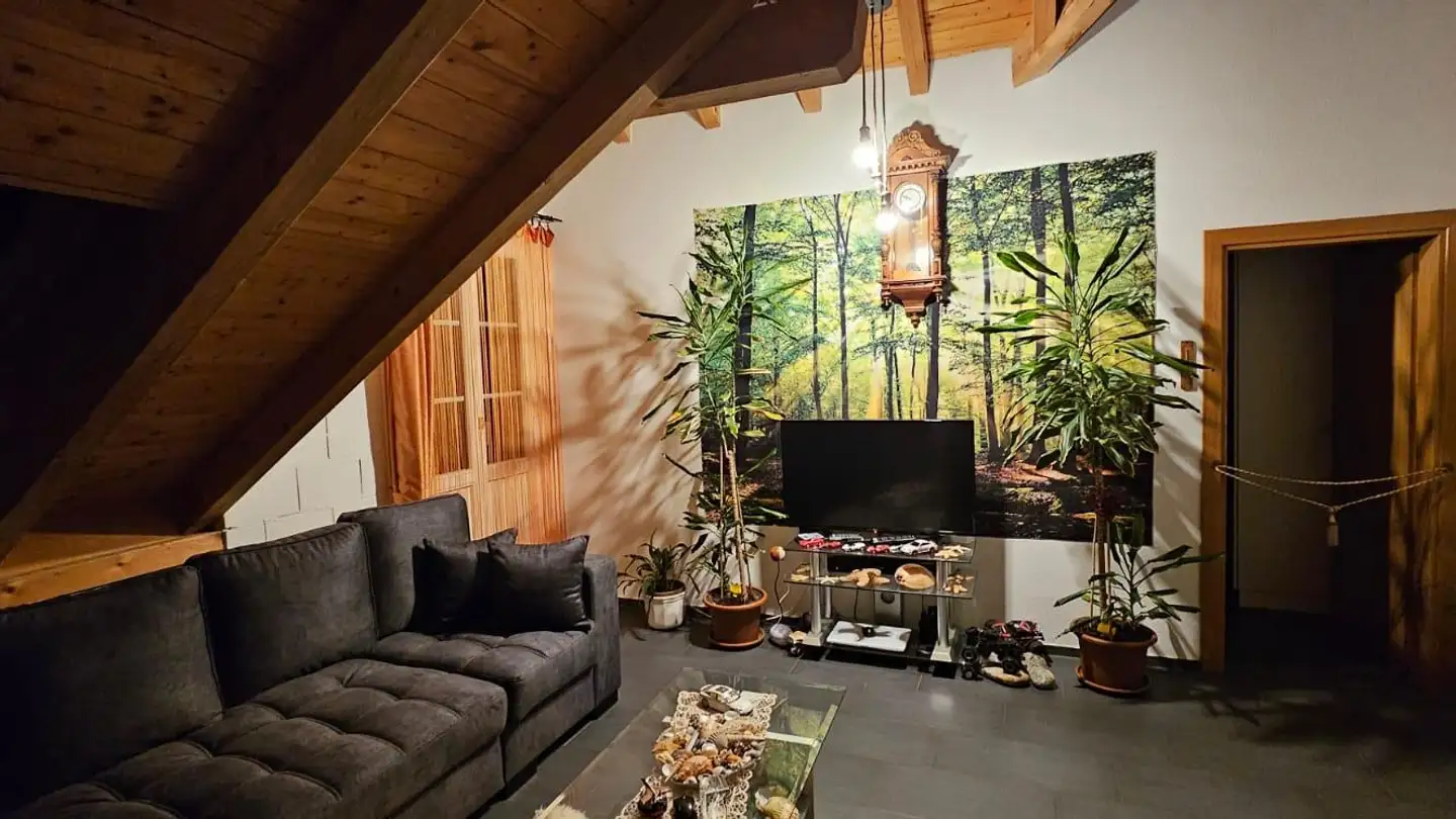 Attique à louer - Gotthardstrasse 52, 6474 Amsteg - Photo 2