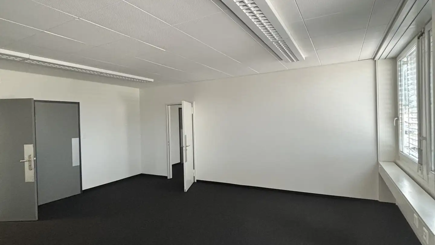 Office space for rent - Bahnhofplatz 12, 9430 St. Margrethen SG