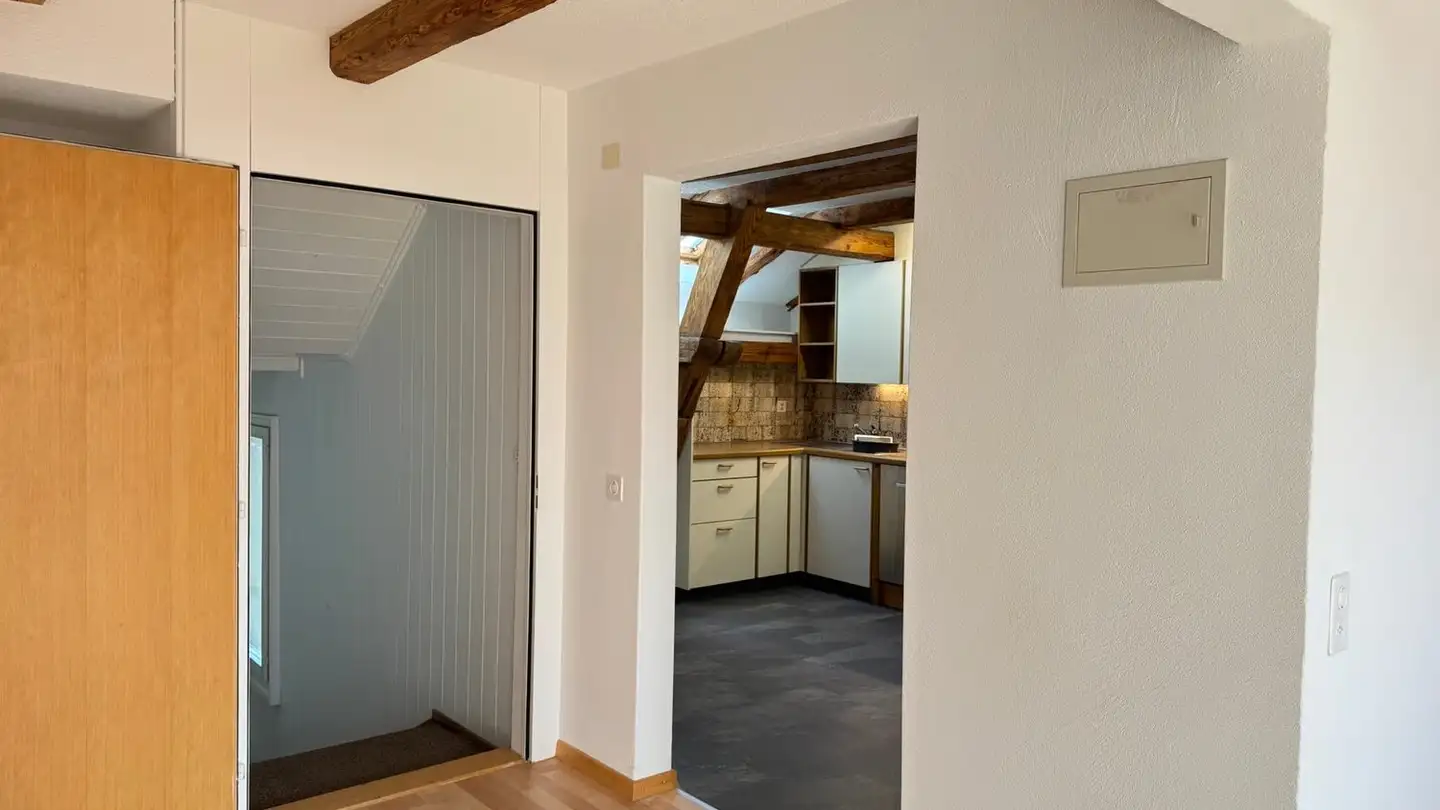 Attic flat for rent - Schützenhausstrasse 10, 8750 Glarus - Photo 4