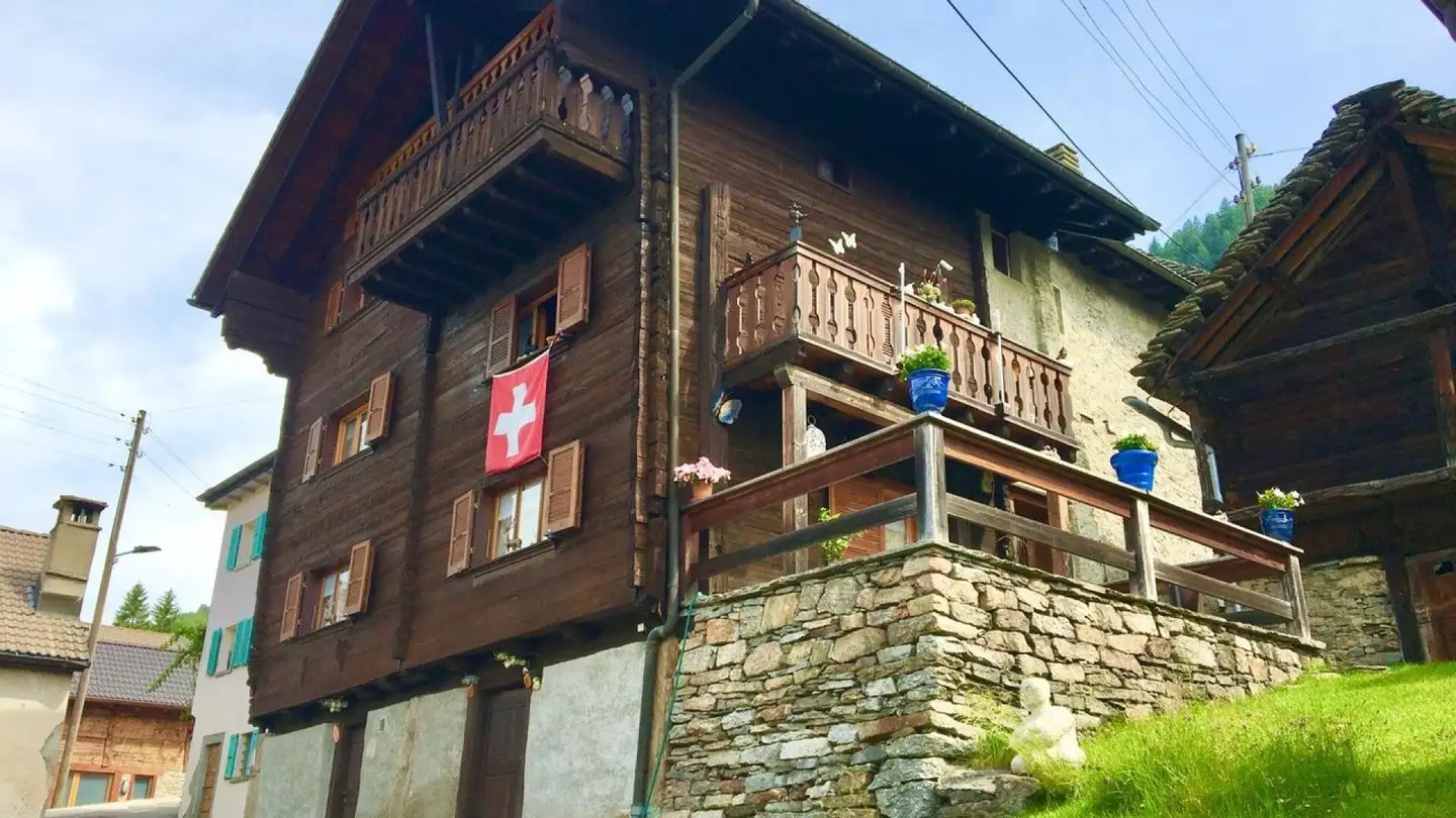 Immeuble résidentiel à vendre - 6749 Sobrio