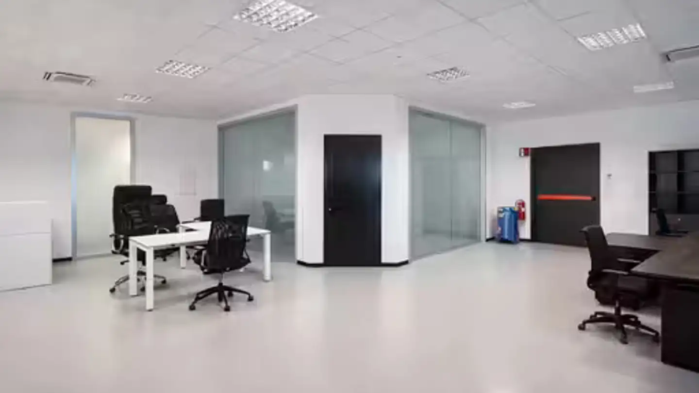 Spazio ufficio in affitto - 6855 Stabio
