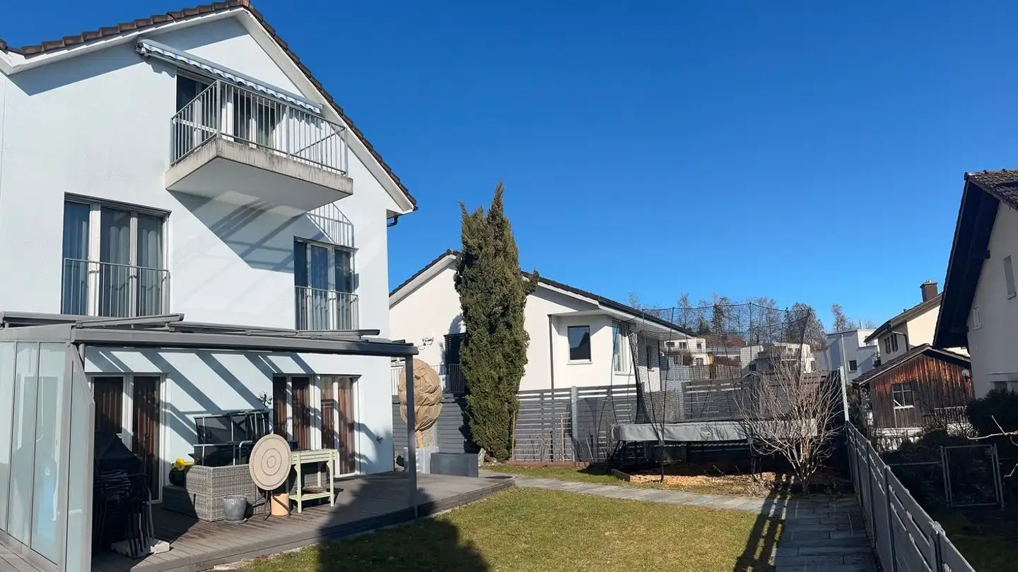 Semi-detached house for sale - 8634 Hombrechtikon