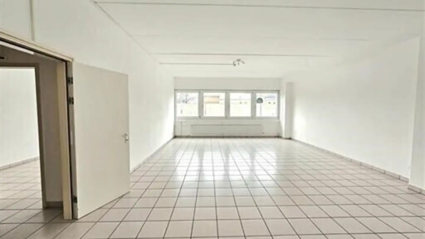 Spazio ufficio in affitto - 6928 Manno