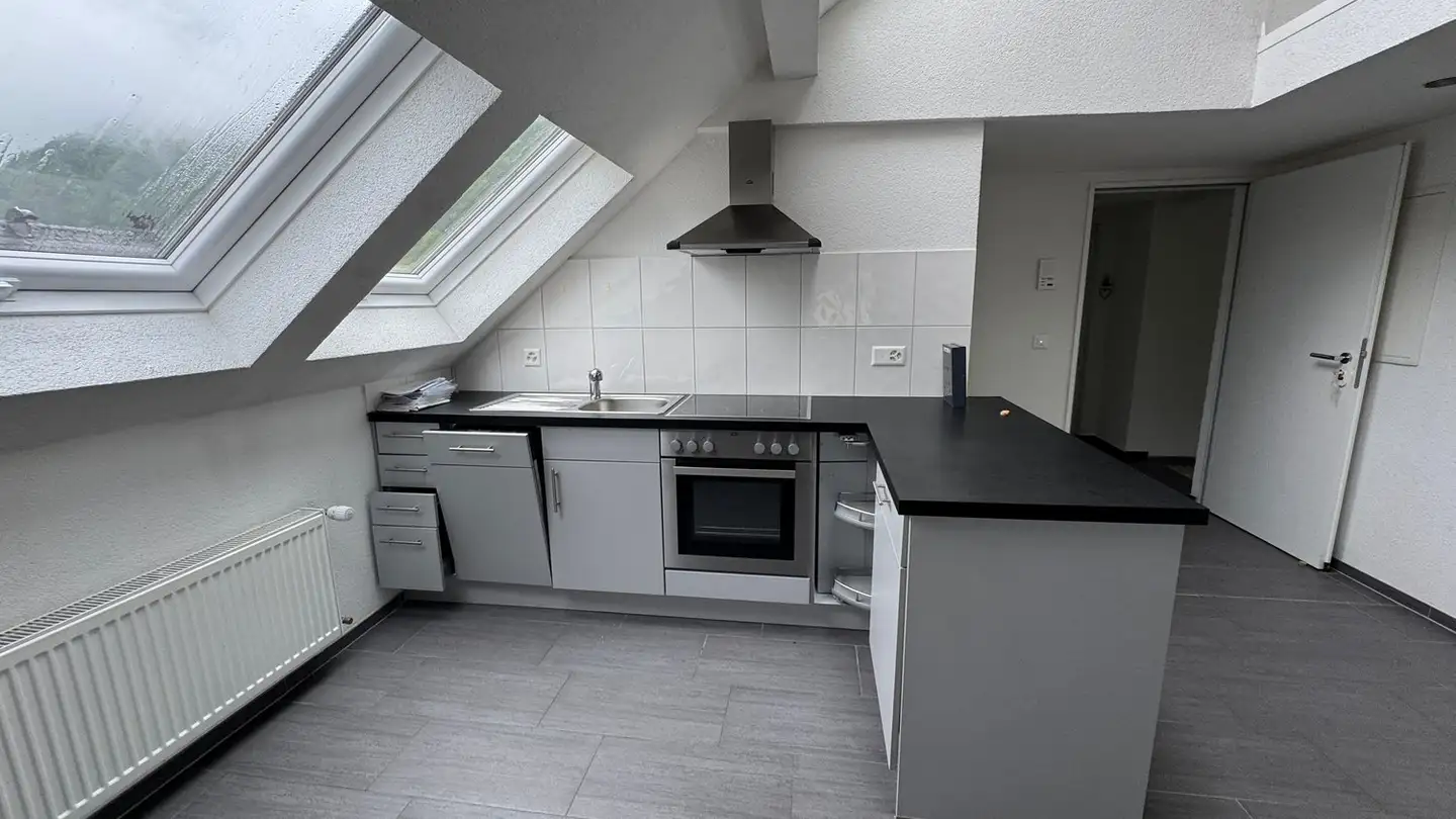 Attic flat for rent - Linthgut 1, 8782 Rüti GL - Photo 4