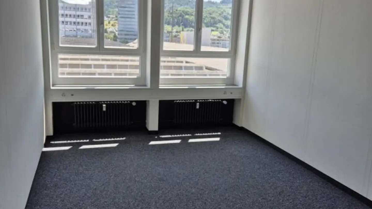 Office space for rent - Hohenrainstrasse 10, 4133 Pratteln