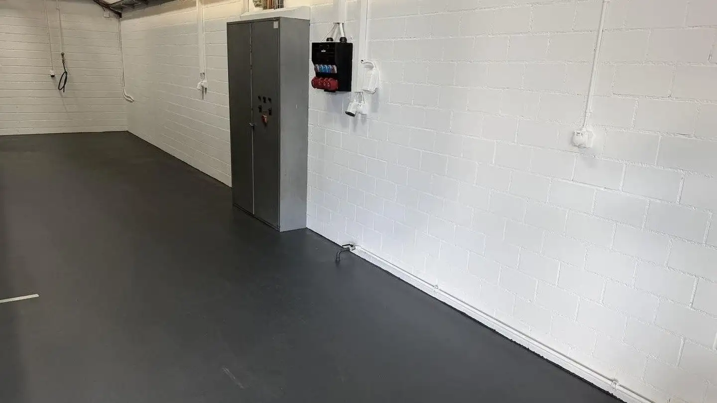 Garage individuel à louer - Industriestrasse 17, 8910 Affoltern am Albis