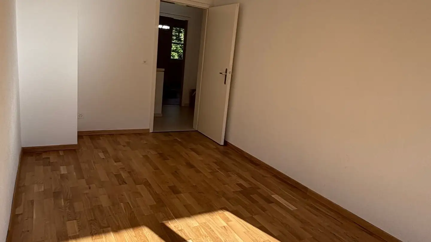 Semi-detached house for rent - Loomattstrasse 18b, 8143 Stallikon - Photo 4