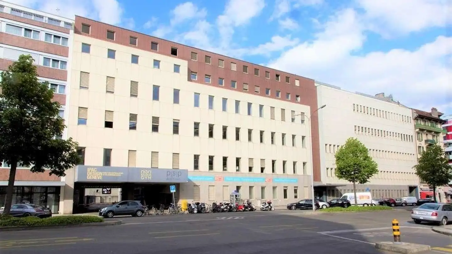 Place de parking extérieure pour moto à louer - Rue Du Grand-Pré 54, 1202 Genève