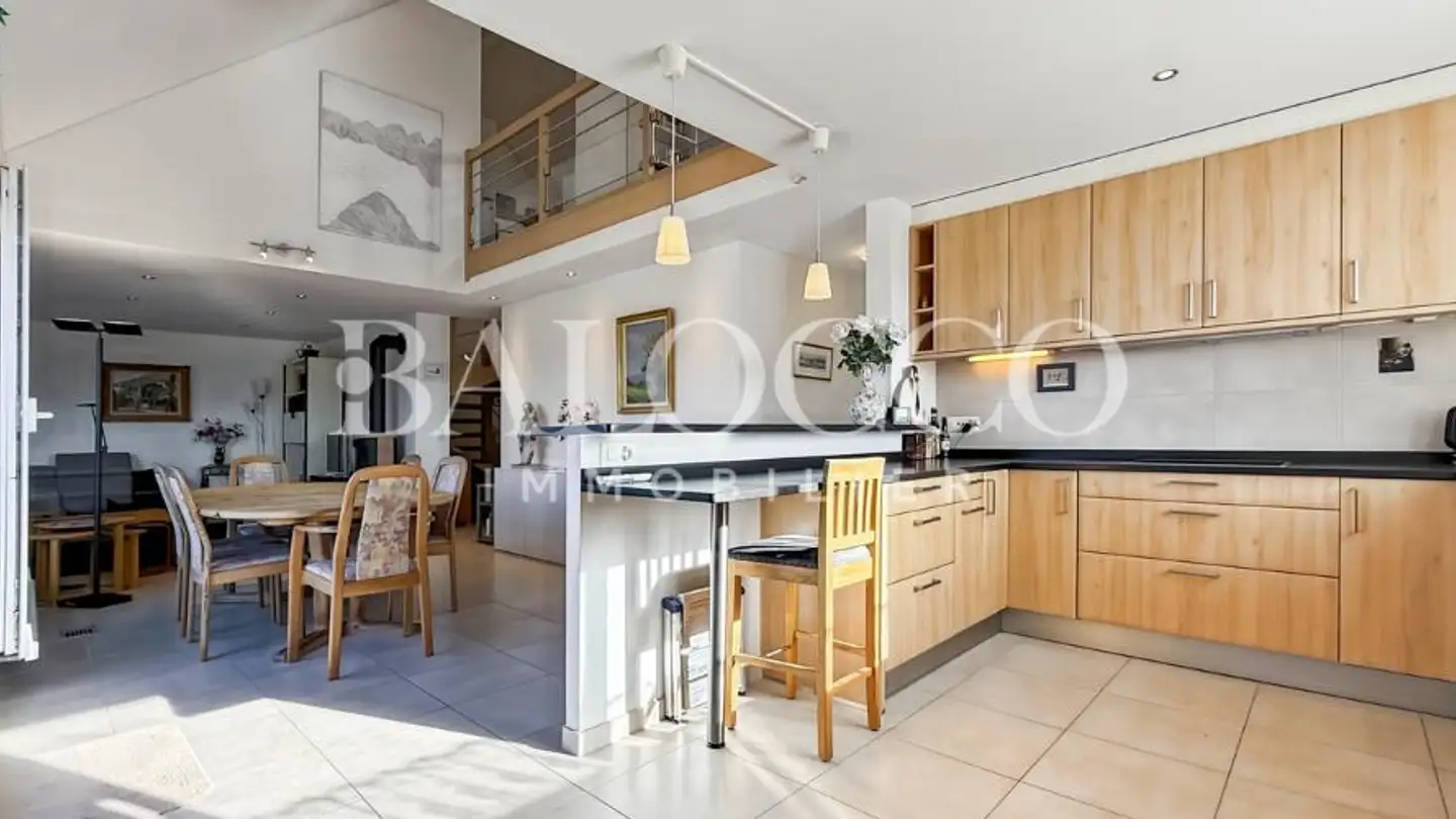 Duplex for sale - 1196 Gland