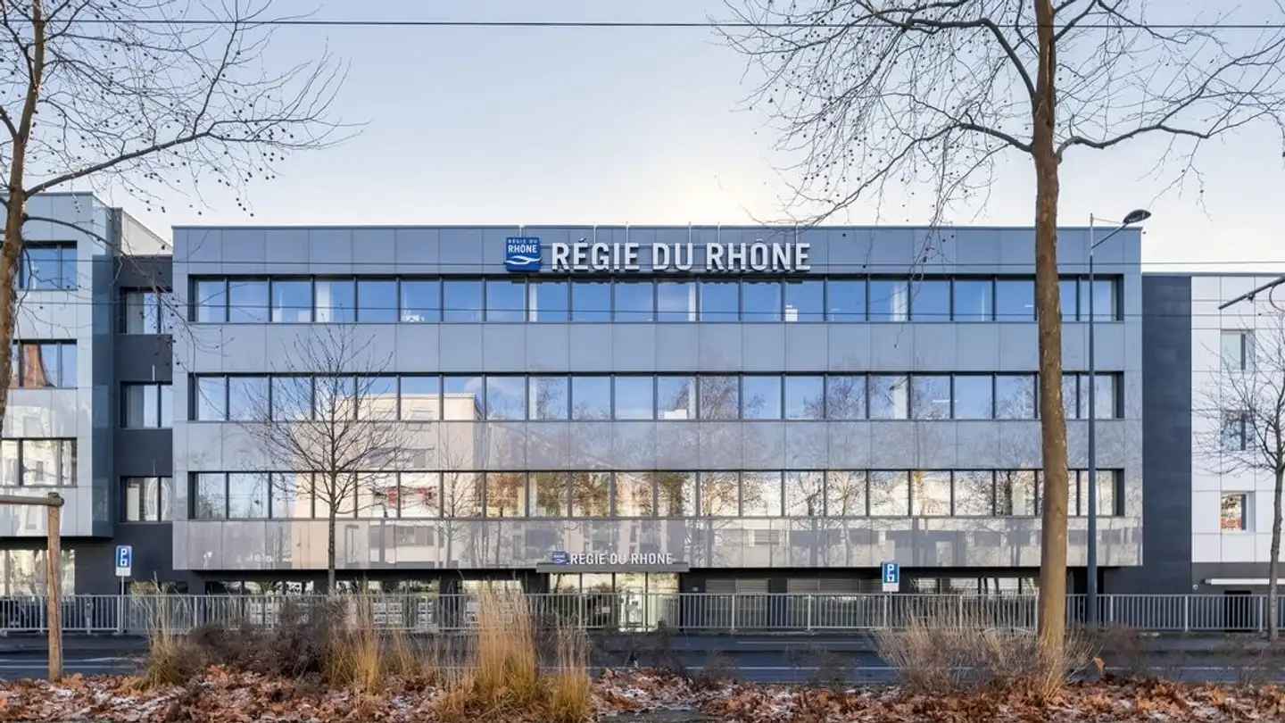 Indoor motorbike parking space for rent - Chemin Des Olliquettes 10, 1213 Petit-Lancy