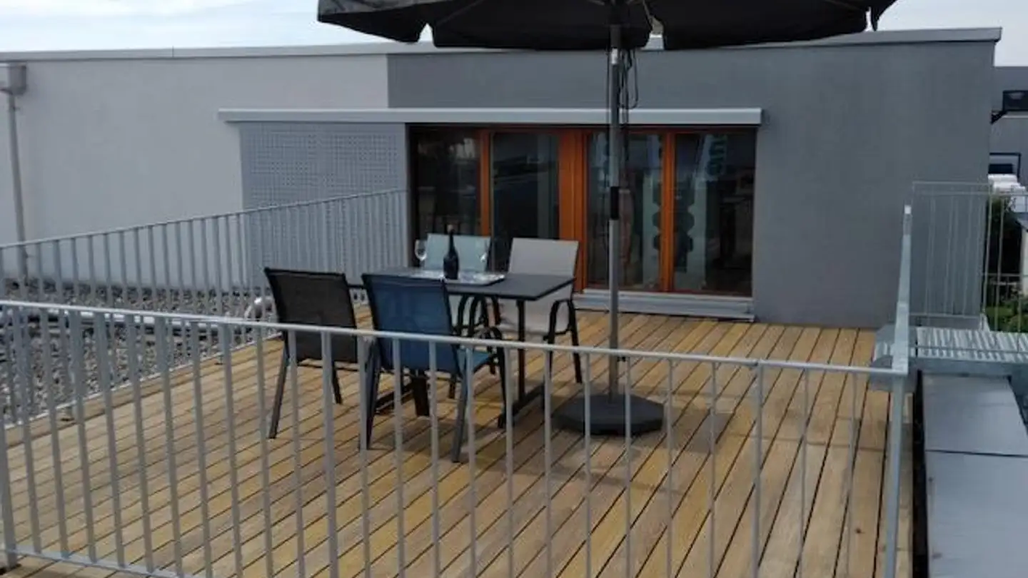 Stepped apartment for sale - 1166 Perroy