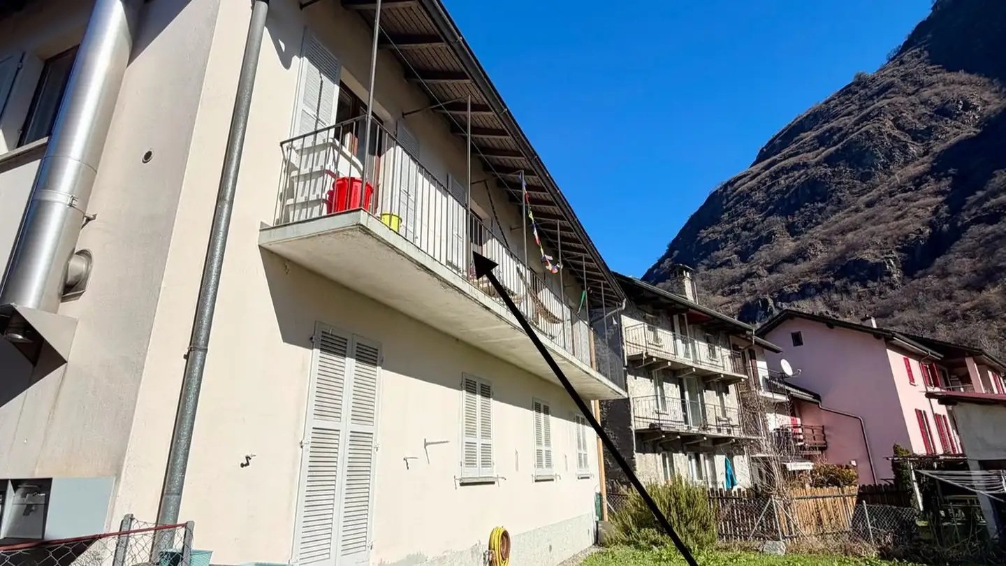 Maison jumelle à louer - Via Gerre 4, 6710 Biasca