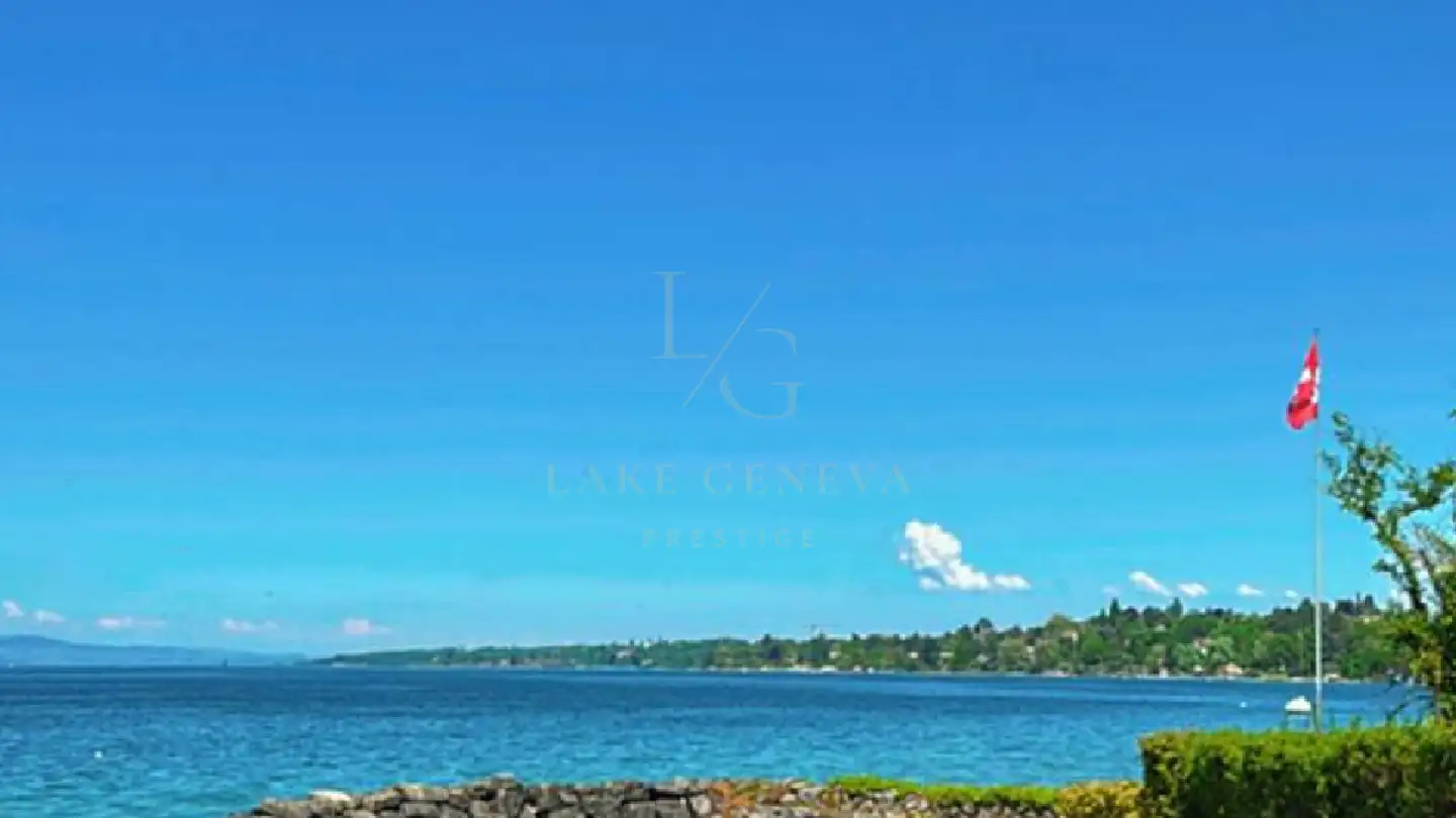 Constructible plot for sale - 1195 Dully