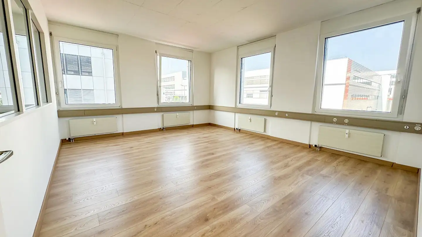 Spazio ufficio in affitto - Christoph Merian-Ring 23, 4153 Reinach BL - Foto 2